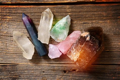 Your Guide to Healing Stones and Crystals