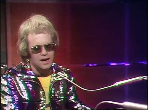Elton John - Tiny Dancer (HD) Live in 1971 at Old Grey Whistle Test (1080p) - video Dailymotion