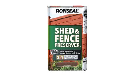 Best fence stain: our 5 top buys for a beautiful fence | Real Homes