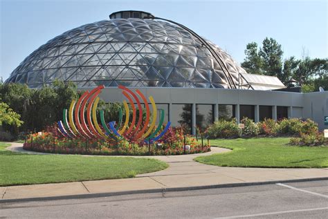 The Greater Des Moines Botanical Garden - Clio