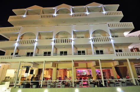 Sunrise Hotel in Pigadia, Karpathos | Greeka