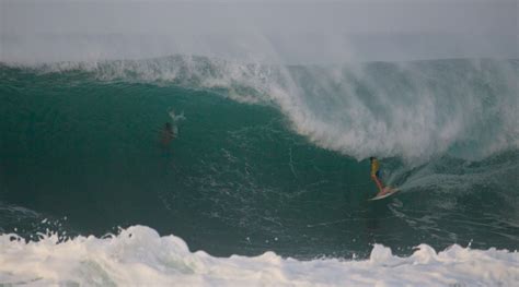 OPENING DAY: PIPELINE | SURFLINE.COM