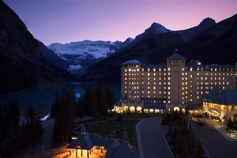 Live Webcam - Fairmont Chateau Lake Louise