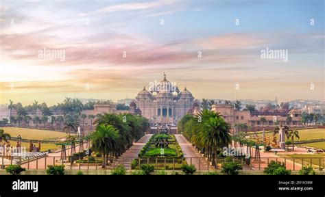 Aerial view of the Swaminarayan Akshardham complex at sunset, Delhi ...