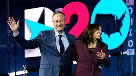 Kamala Harris' husband Doug Emhoff becomes 1st second gentleman - ABC7 Chicago