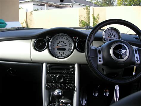 2005 MINI Cooper - Interior Pictures - CarGurus