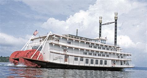 The Showboat Branson Belle is America’s Most Entertaining Dinner Cruise – Stillwater Living Magazine