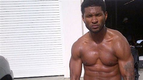 Usher Showing Us His Workout to Get 2017 Started Off Right - YouTube