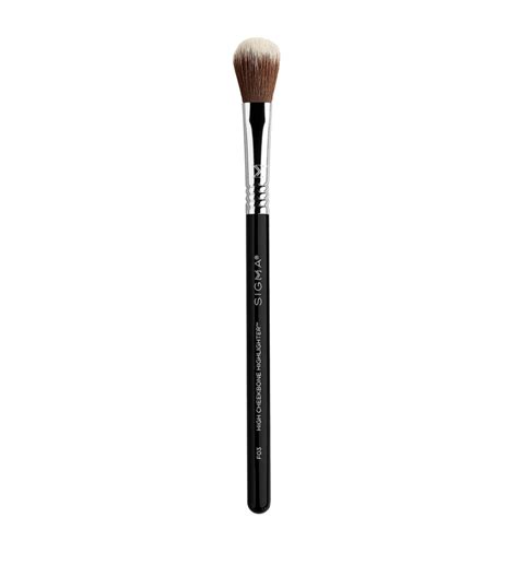 Sigma Beauty F03 High Cheekbone Highlighter Brush | Harrods US