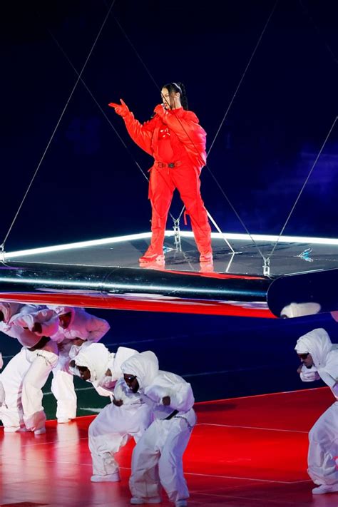 Rihanna Performs Super Bowl 57 Halftime Show: Watch the Full ...