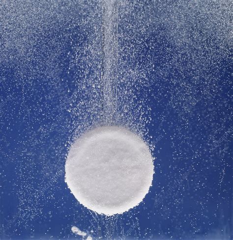 Alka-Seltzer - Stock Image - M635/0014 - Science Photo Library