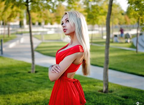 Blonde Girl Red Dress Looking Upward 4k, HD Girls, 4k Wallpapers, Images, Backgrounds, Photos ...