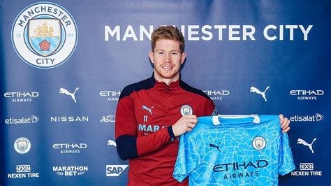 Kevin De Bruyne signs contract extension to stay at Man City until 2025 ...