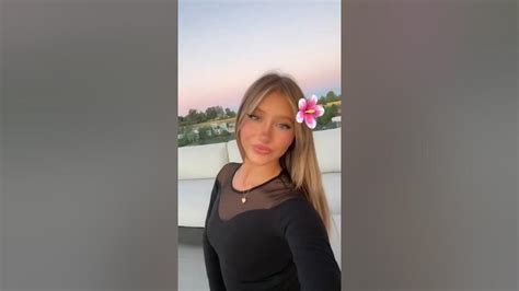 Elliana Walmsley | TikTok | Elliana TikToks - YouTube