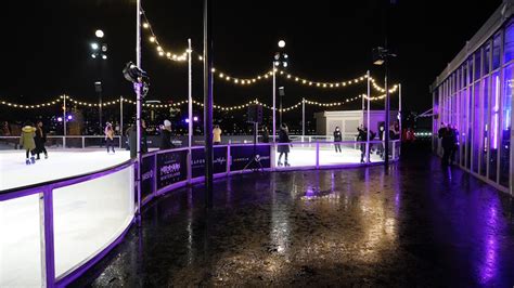 Photos: Skate the skyline at Pier 17's rooftop ice rink Winterland - Metro US