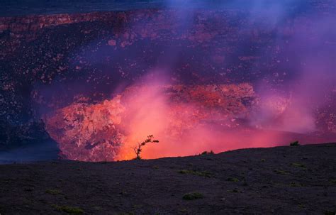 Earthquake strikes underwater Hawaii volcano rattling the Big Island