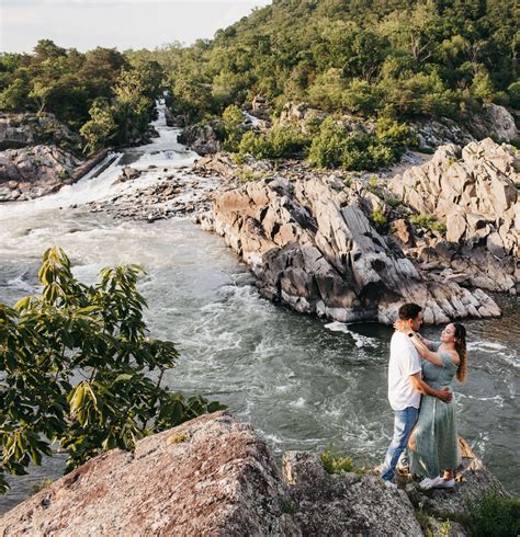 Great Falls Adventure Engagement Session - Rachel Yearick Photography