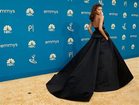 Emmys 2022: Red Carpet Photos From TV’s Biggest Night - The New York Times