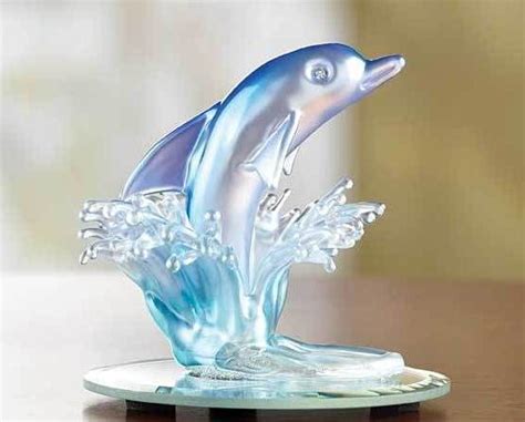 Art-Glass Dolphin Figurine | Glass art, Swarovski crystal figurines, Dolphin decor