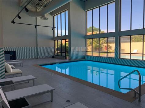 9 Hotels with Indoor Pools in Baton Rouge, LA