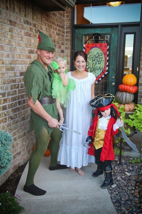 15 Happening Halloween Costumes for Couples with Babies | Fit Pregnancy ...