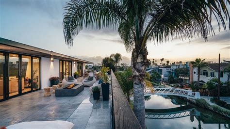 Set Directly on the Canals of Venice, California, This Home Boasts a ...