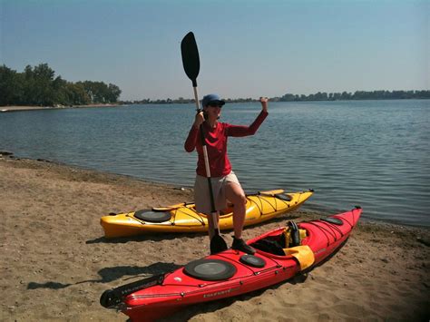 Toronto Fun Places: In kayak around Toronto Islands (girlfriends outing)