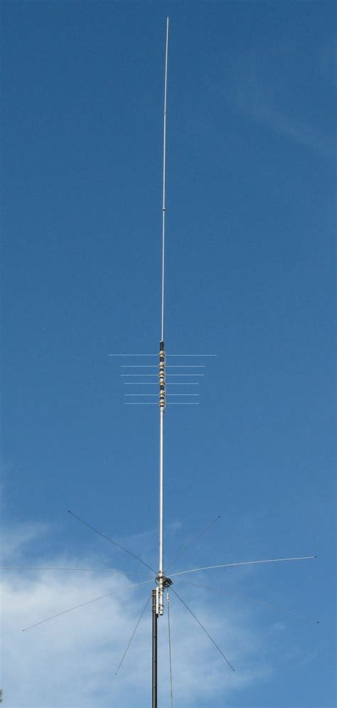 MFJ-1797, VERTICAL ANTENNA, 7-BAND, 40-10M COMPACT VERTICAL | MFJ Enterprises Inc