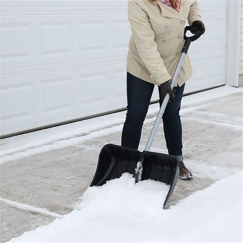 CASL Brands Snow Shovel with DGrip and Metal Wear Strip 22 Inch ...