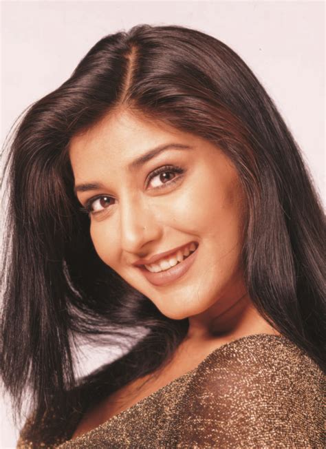 Sonali Bendre movies, filmography, biography and songs - Cinestaan.com