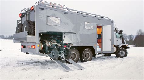 Mercedes-Benz Zetros 6x6 Provides Luxury Zombie Protection