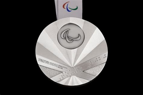 Tokyo 2020 Paralympic Silver Medal | See Photos of the Paralympic ...