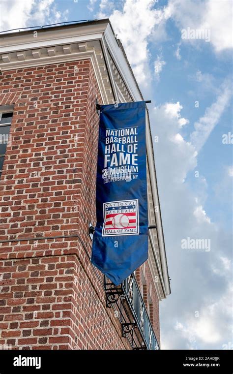 Cooperstown baseball hall of fame hi-res stock photography and images ...