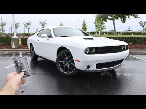 2022 Dodge Challenger Sxt White