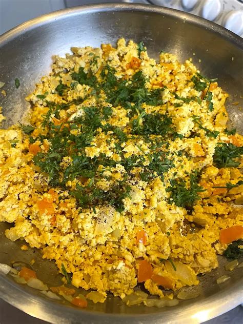 Tofu Scramble - Koko's Kitchen