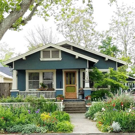 Craftsman Bungalow Style Houses