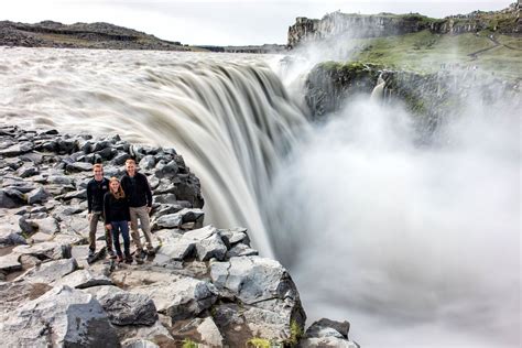 How to Visit Dettifoss and Selfoss Waterfalls in Iceland | Earth Trekkers