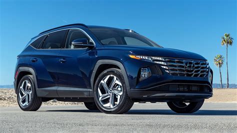 2023 Hyundai Tucson Plug-in Hybrid Buyer's Guide: Reviews, Specs, Comparisons