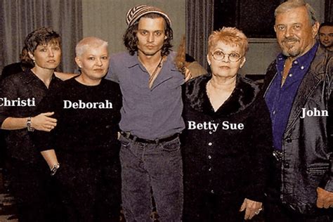 Johnny Depp’s Siblings and Parents, Debbie Depp, Daniel, and Christi ...