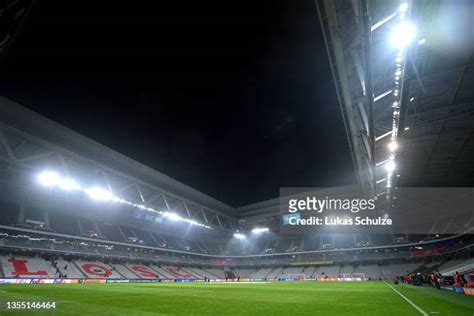 85,475 Lille Stadium Stock Photos, High-Res Pictures, and Images - Getty Images