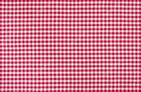 Red and white checkered tablecloth — Stock Photo © Zerbor #52784425