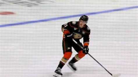 On The Fly: Leo Carlsson's debut | NHL.com