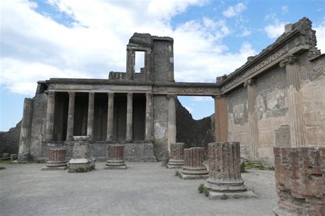 Pompeii’s House of Lovers reopens