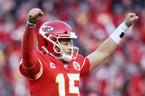 Patrick Mahomes' $450 Million Contract Makes Him Wealthier Than 7 ...