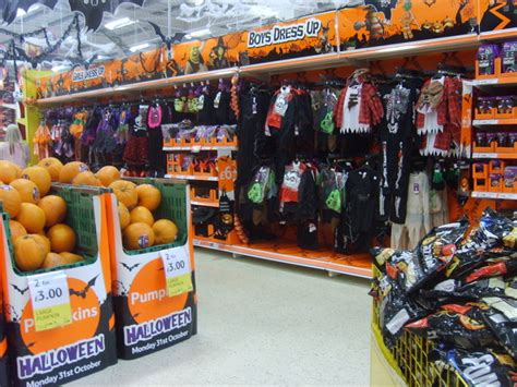 Halloween at Tesco © Gordon Griffiths cc-by-sa/2.0 :: Geograph Britain and Ireland