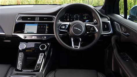 Jaguar I-Pace review: interior, dashboard & infotainment | DrivingElectric