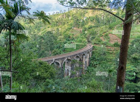 Nine Arch Bridge Sri Lanka Stock Photo - Alamy