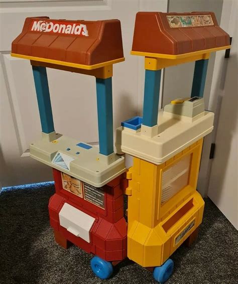 Vtg 1989 Fisher Price Fun with Food McDonald’s Drive Thru Playset RARE | eBay