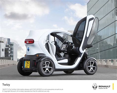 Renault Twizy Price and Specification | Electrifying