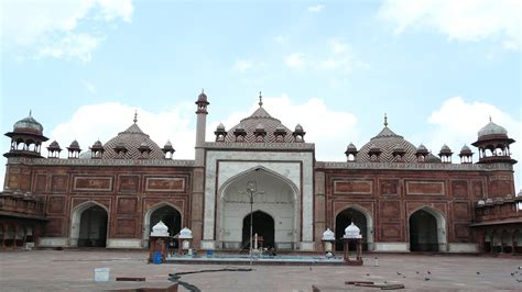 Jama Masjid Agra | History, Architecture & Visiting Time | UP Tourism